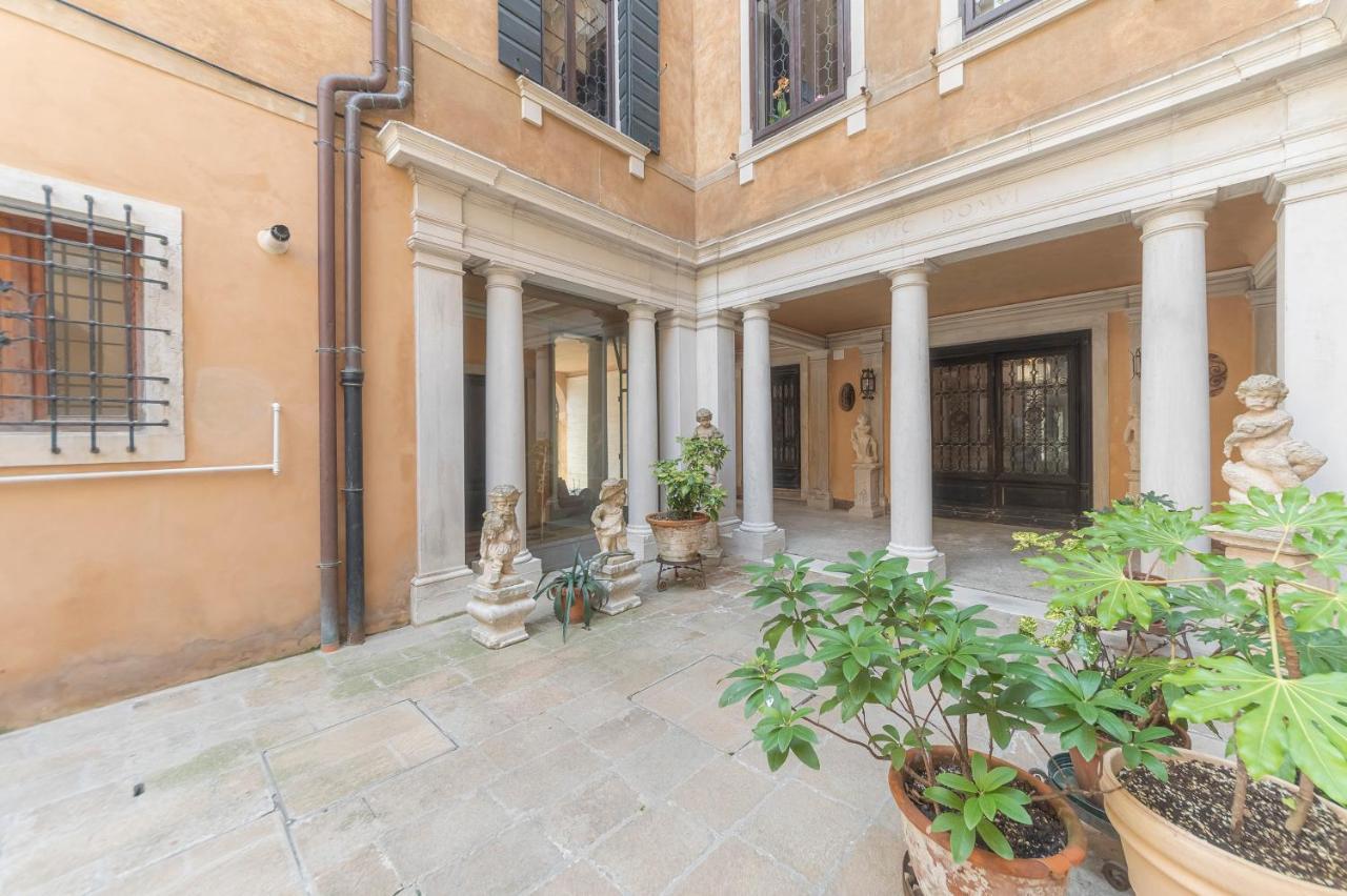 Canal Grande Suite Veneţia Exterior foto